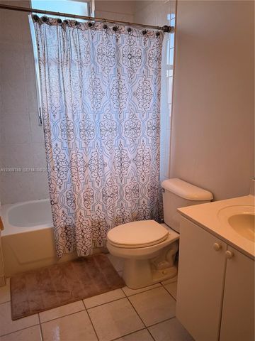 3955 NE 13th Dr, Homestead, FL 33033