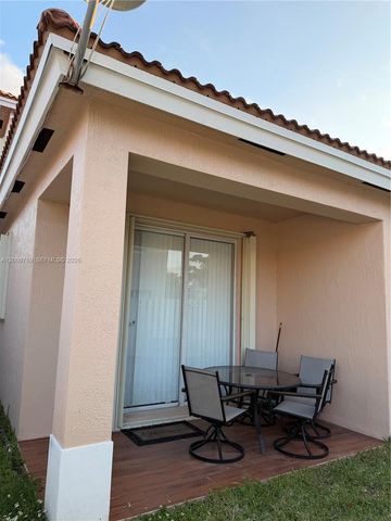 3955 NE 13th Dr, Homestead, FL 33033