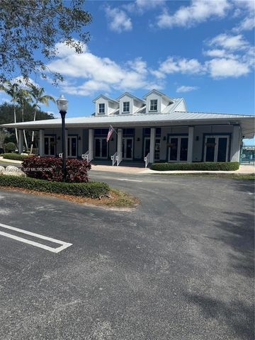 3955 NE 13th Dr, Homestead, FL 33033