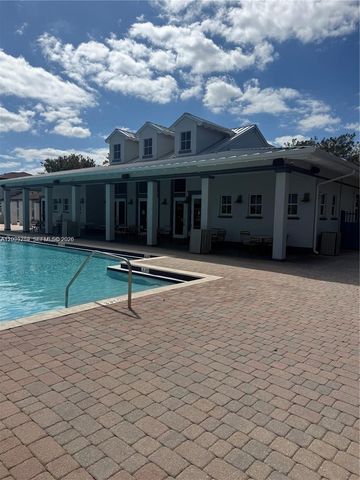 3955 NE 13th Dr, Homestead, FL 33033
