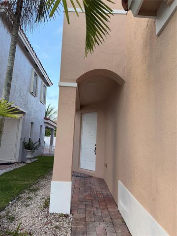 3955 NE 13th Dr, Homestead, FL 33033