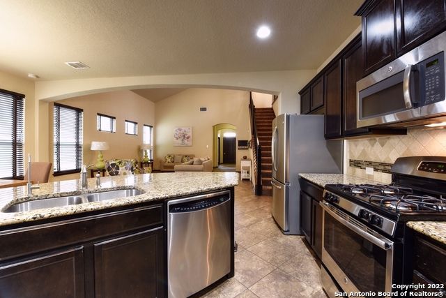 8923 Dusty Run, San Antonio, TX 78254