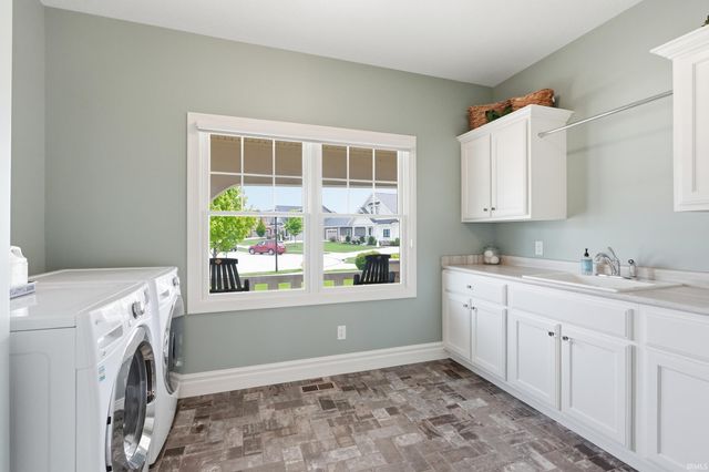 292 Savo Rock Court, Fort Wayne, IN 46845