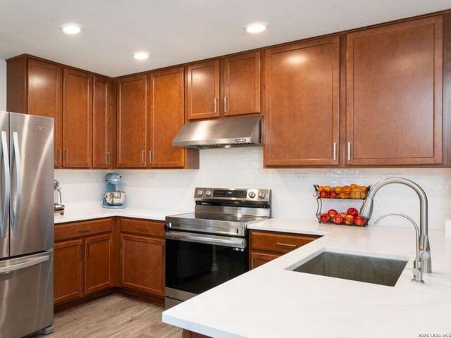 7814 Black Hawk Pass A, San Antonio, TX 78253