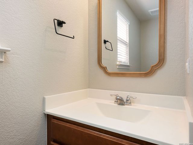 7814 Black Hawk Pass A, San Antonio, TX 78253