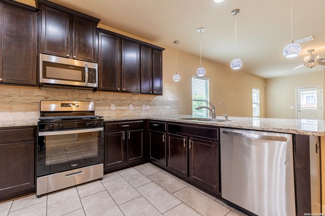 1175 Ranch Falls, San Antonio, TX 78245