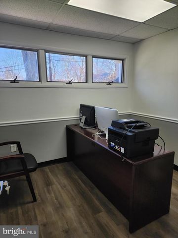 1074 PARKWAY AVE, Ewing, NJ 08638