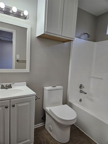 9431 Jill Lane, Dallas, TX 75227