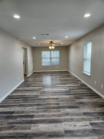 9431 Jill Lane, Dallas, TX 75227
