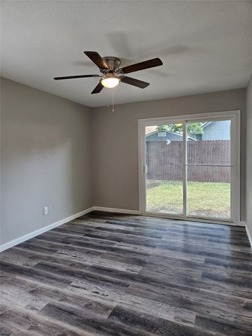 9431 Jill Lane, Dallas, TX 75227