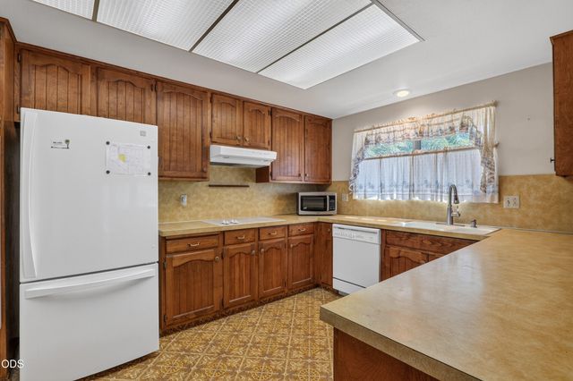 539 Roan Drive, Grants Pass, OR 97526