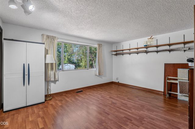 539 Roan Drive, Grants Pass, OR 97526