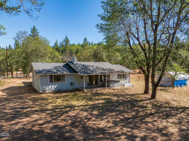 539 Roan Drive, Grants Pass, OR 97526