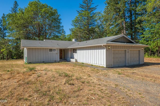 539 Roan Drive, Grants Pass, OR 97526