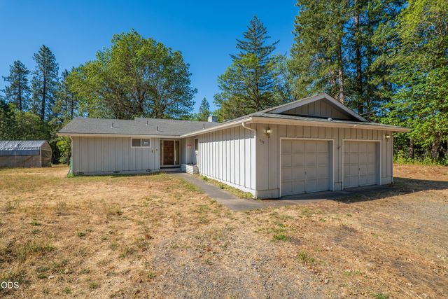 539 Roan Drive, Grants Pass, OR 97526