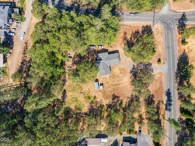 539 Roan Drive, Grants Pass, OR 97526