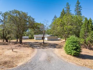 539 Roan Drive, Grants Pass, OR 97526