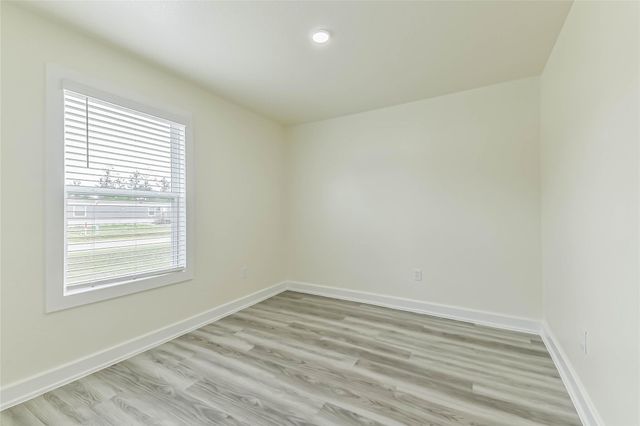 18433 Novarra Drive, Conroe, TX 77306