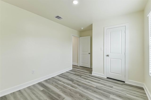 18433 Novarra Drive, Conroe, TX 77306