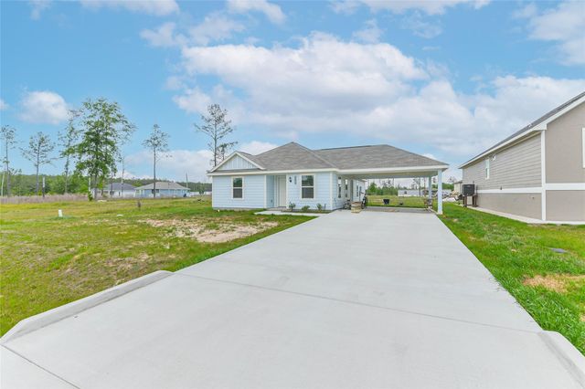 18433 Novarra Drive, Conroe, TX 77306