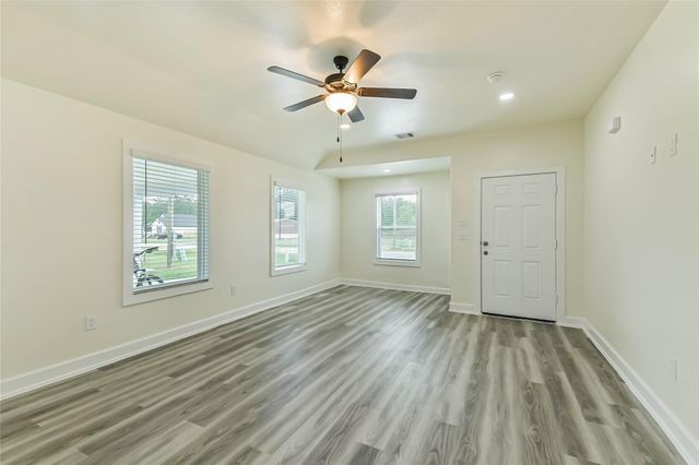 18433 Novarra Drive, Conroe, TX 77306