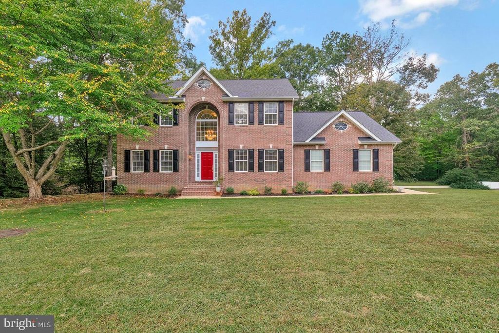 8285 HUDSON DR, La Plata, MD 20646