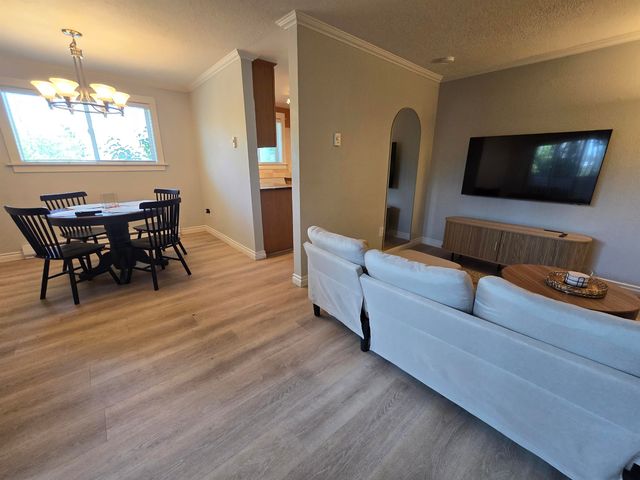 837 S Cowley St, Spokane, WA 99202