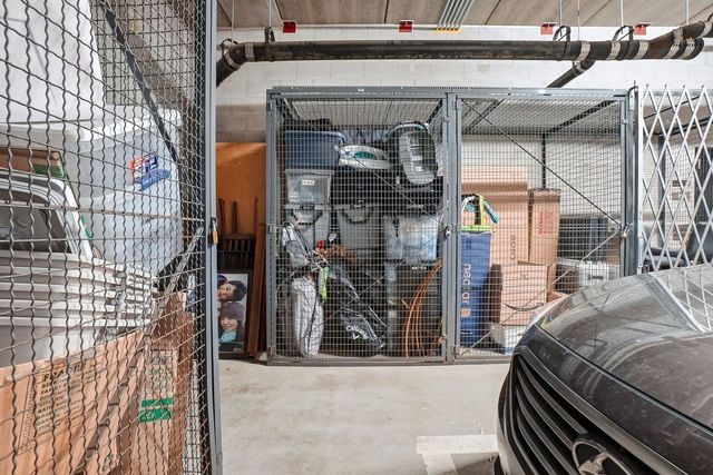 656 Pearson Street 203, Des Plaines, IL 60016