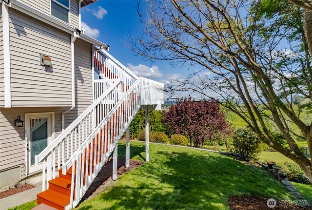 5801 51st Avenue Ct E, Tacoma, WA 98443