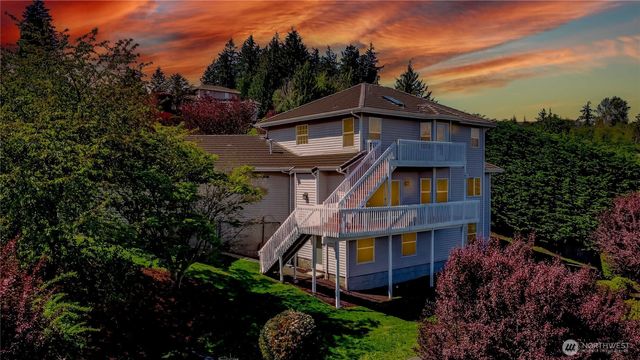 5801 51st Avenue Ct E, Tacoma, WA 98443