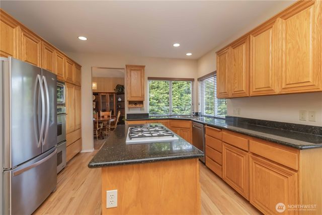 5801 51st Avenue Ct E, Tacoma, WA 98443