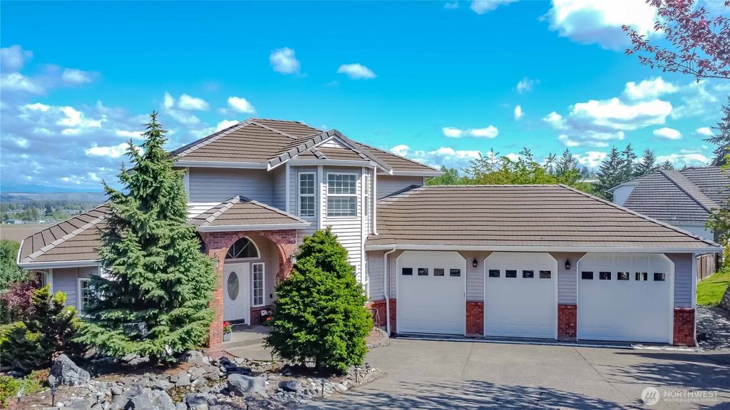 5801 51st Avenue Ct E, Tacoma, WA 98443