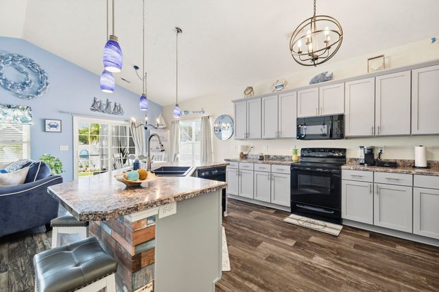913 Bell Meade Dr., Surfside Beach, SC 29575