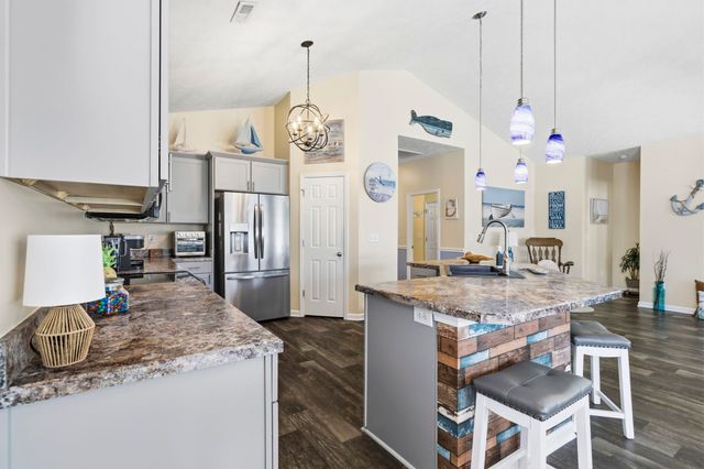 913 Bell Meade Dr., Surfside Beach, SC 29575