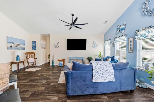 913 Bell Meade Dr., Surfside Beach, SC 29575