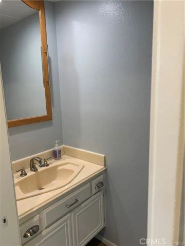 5604 Las Virgenes Road 76, Calabasas, CA 91302