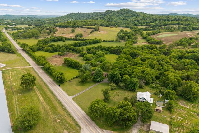 4083 Fayetteville Hwy, Petersburg, TN 37144