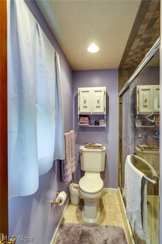 2420 Orchid Street NW, North Canton, OH 44720