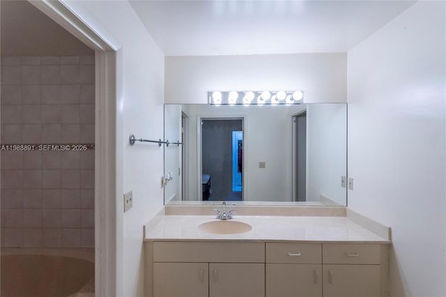 2700 N Seacrest Blvd, Boynton Beach, FL 33435