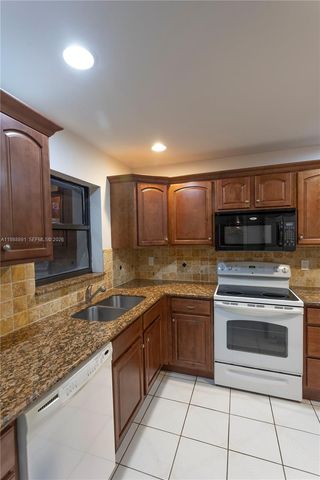 2700 N Seacrest Blvd, Boynton Beach, FL 33435