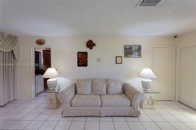 2700 N Seacrest Blvd, Boynton Beach, FL 33435