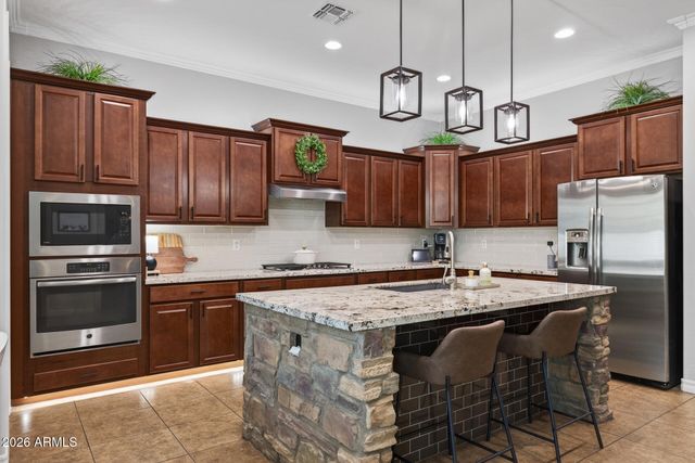 2482 E PLUM Street, Gilbert, AZ 85298