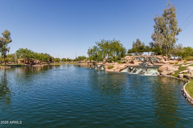 2482 E PLUM Street, Gilbert, AZ 85298