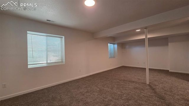 110 W Blakeland Drive, Pueblo, CO 81007