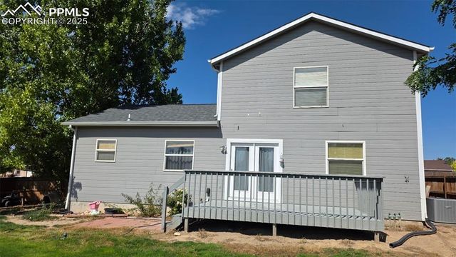 110 W Blakeland Drive, Pueblo, CO 81007