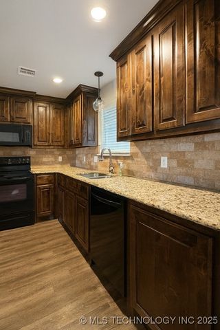 3617 Rock Bluff, Durant, OK 74701