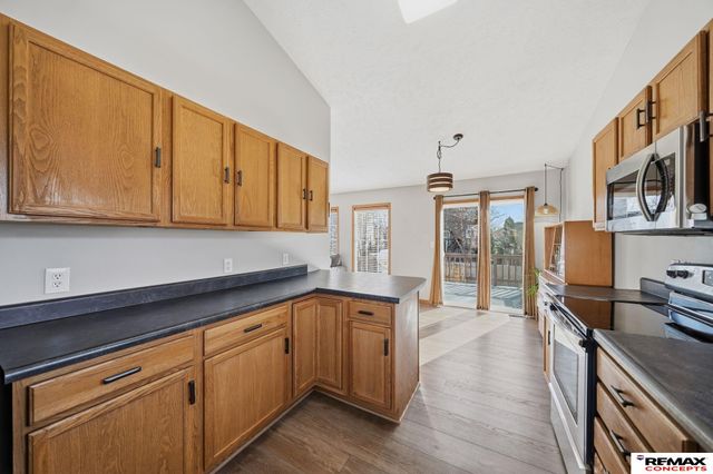 2825 O'Malley Drive, Lincoln, NE 68516