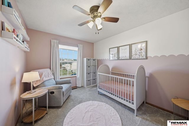 2825 O'Malley Drive, Lincoln, NE 68516