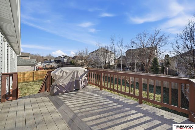 2825 O'Malley Drive, Lincoln, NE 68516