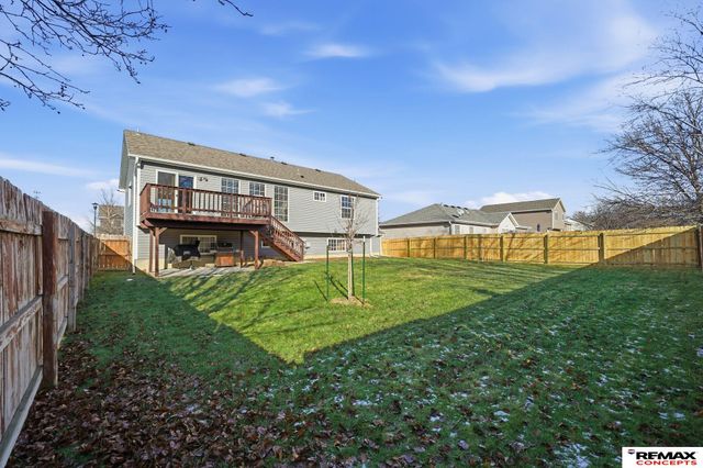 2825 O'Malley Drive, Lincoln, NE 68516